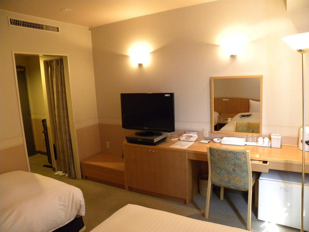 Hotel Benex Йонедзава Экстерьер фото